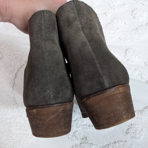 Splendid Smoke Hamptyn Fine Leather Suede Side Zip Ankle Booties - Picture 4 of 15
